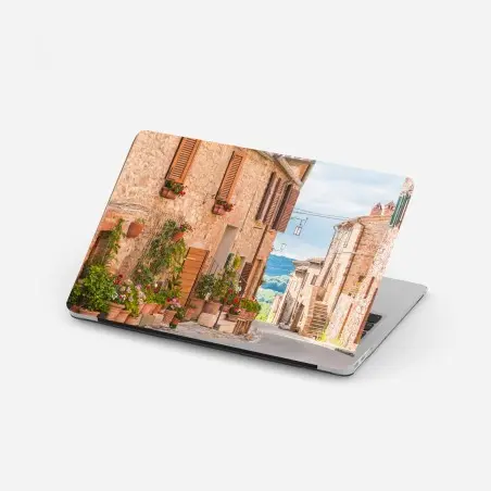 Laptop-Aufkleber mittelalterliche straße in der Toskana mit blumentöpfen – Pixers®