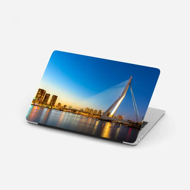 Laptop-Aufkleber Rotterdam Erasmusbrücke bei dämmerung