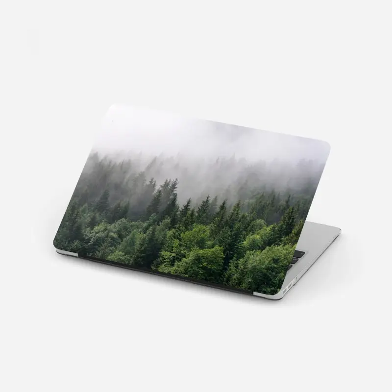 Laptop-Aufkleber nebliger immergrüner wald panorama