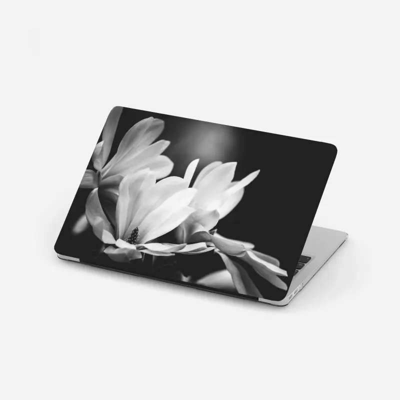 Laptop-Aufkleber schwarzweiß magnolienblüte nahaufnahme