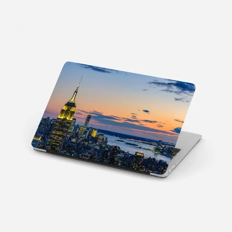 Laptop-Aufkleber New York skyline bei dämmerung