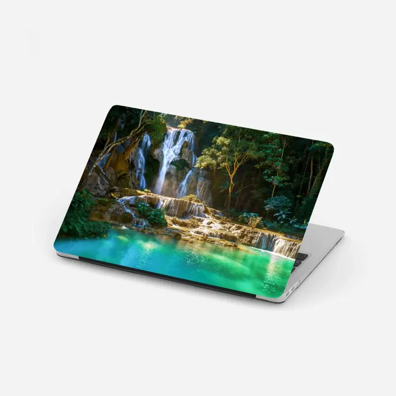 Laptop-Aufkleber türkisfarbener wasserfall im üppigen wald