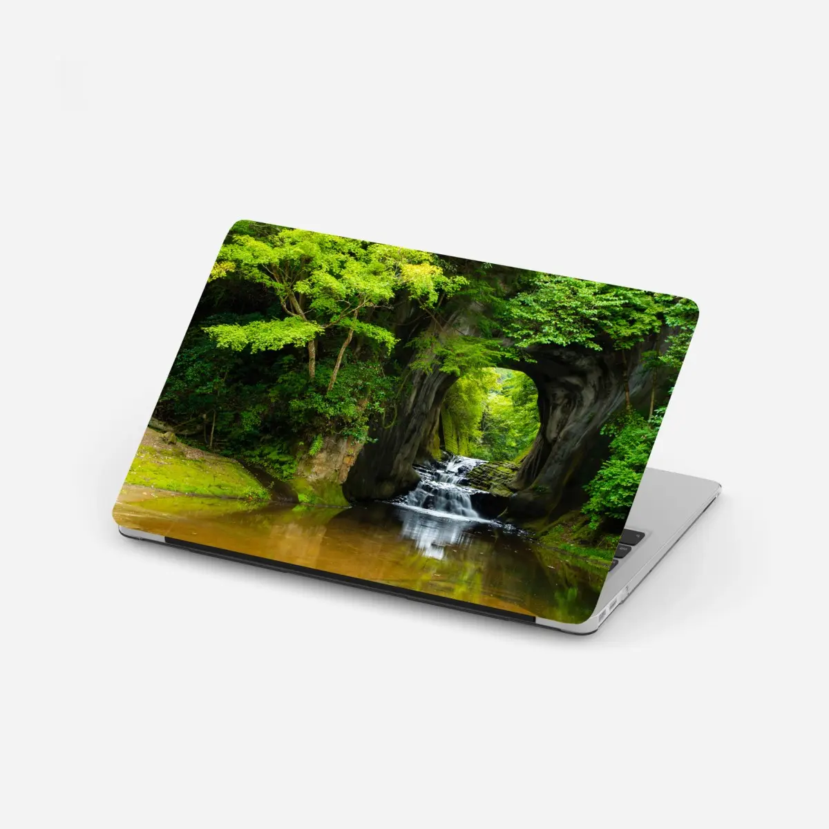 Laptop-Aufkleber geheimer wasserfall im felsbogen – Pixers®