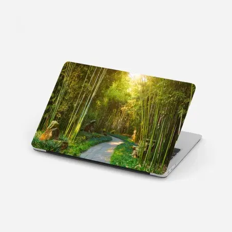 Laptop-Aufkleber ruhiger bambuswald mit pfad – Pixers®