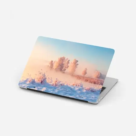 Laptop-Aufkleber winterlicher sonnenaufgang über einer frostigen wiese – Pixers®
