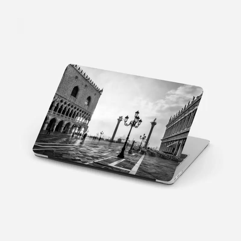 Laptop-Aufkleber Markusplatz im nebel