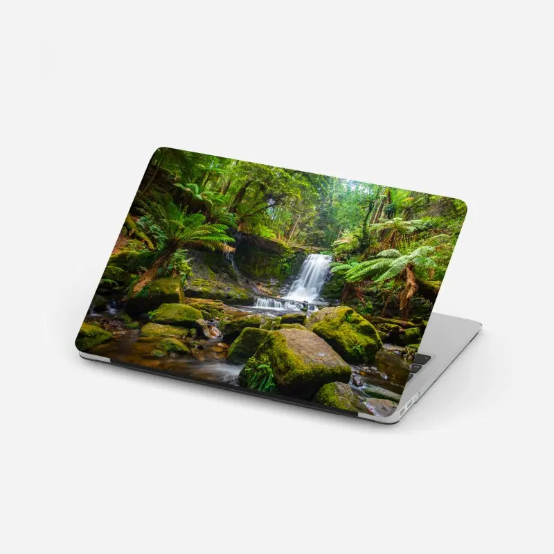 Laptop-Aufkleber üppiger waldwasserfall