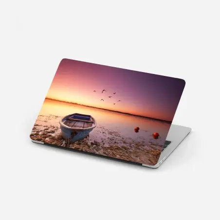 Laptop-Aufkleber friedliche bootsstimmung im abendlicht – Pixers®