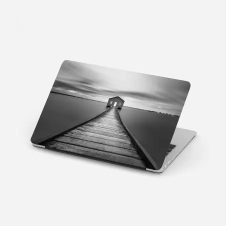 Laptop-Aufkleber einsames bootshaus am ruhigen steg – Pixers®