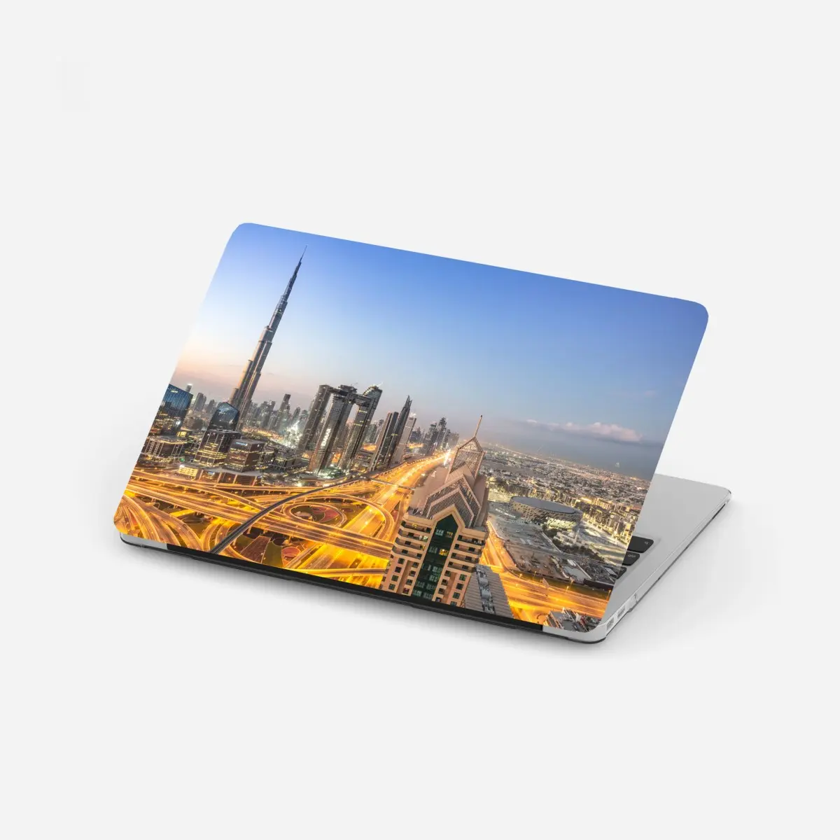 Laptop-Aufkleber skyline von Dubai bei dämmerung – Pixers®