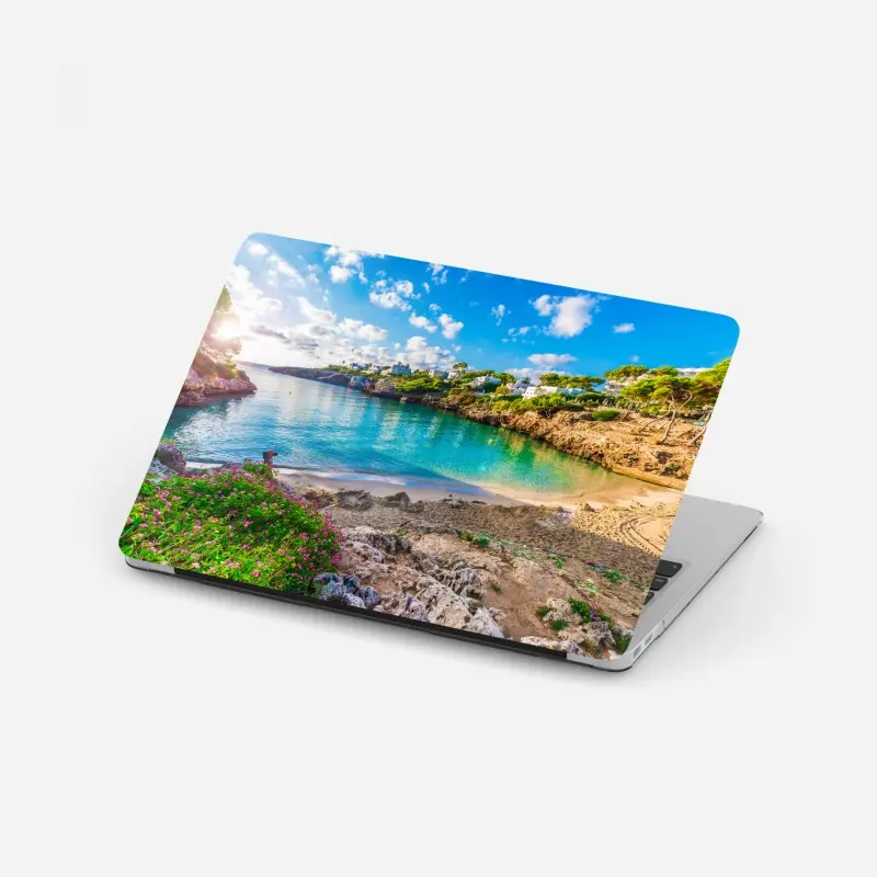 Laptop-Aufkleber sonnige Cala Esmeralda türkisbucht
