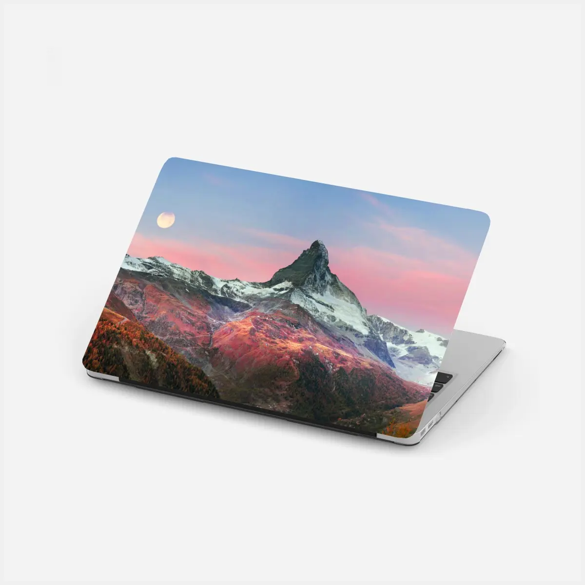 Laptop-Aufkleber herbstliche panoramaaufnahme des Matterhorns bei sonnenuntergang – Pixers®