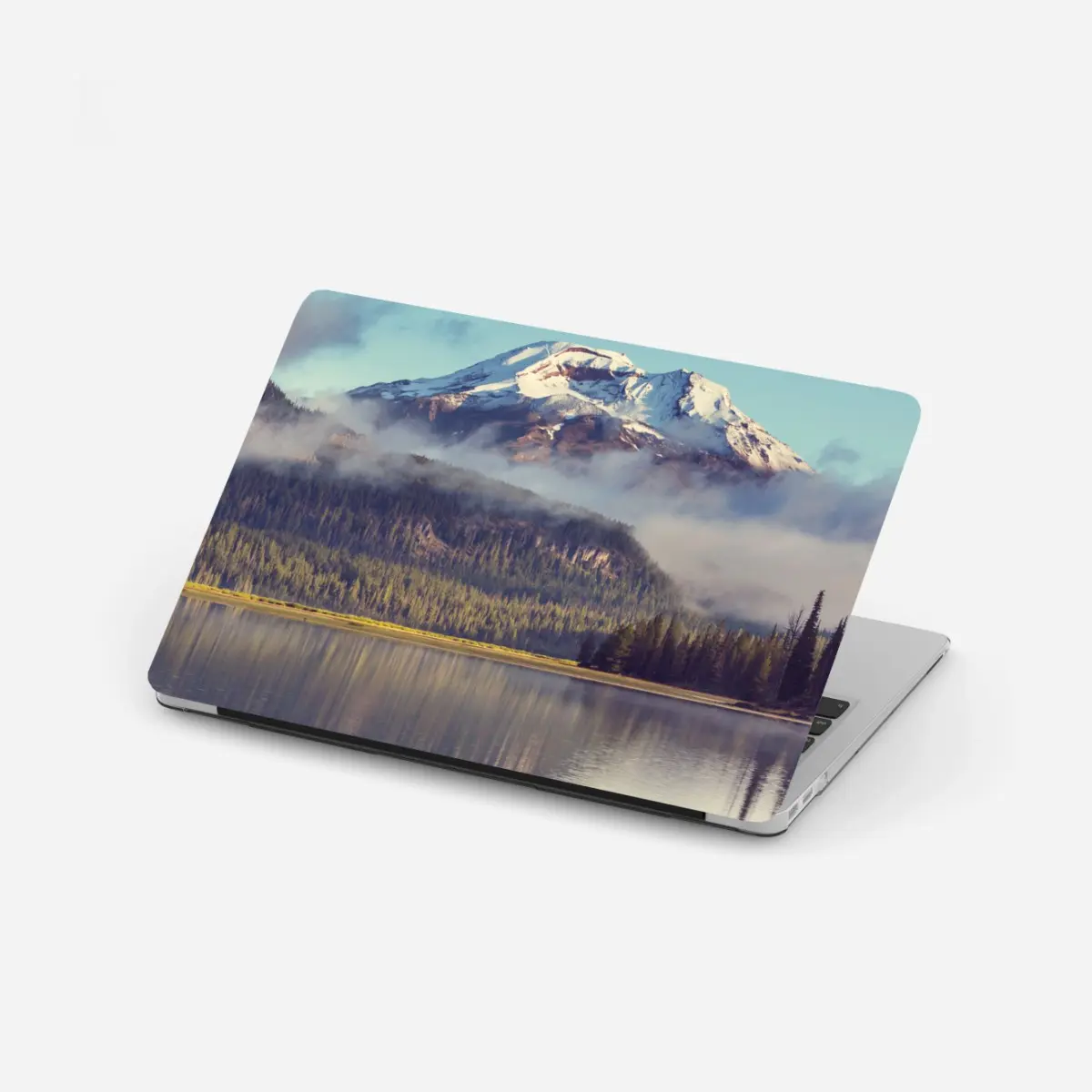 Laptop-Aufkleber ruhiger bergsee in Oregon – Pixers®