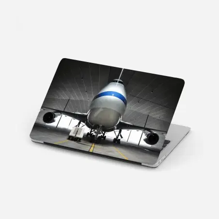 Laptop-Aufkleber frachter im hangar - frontansicht des jets – Pixers®