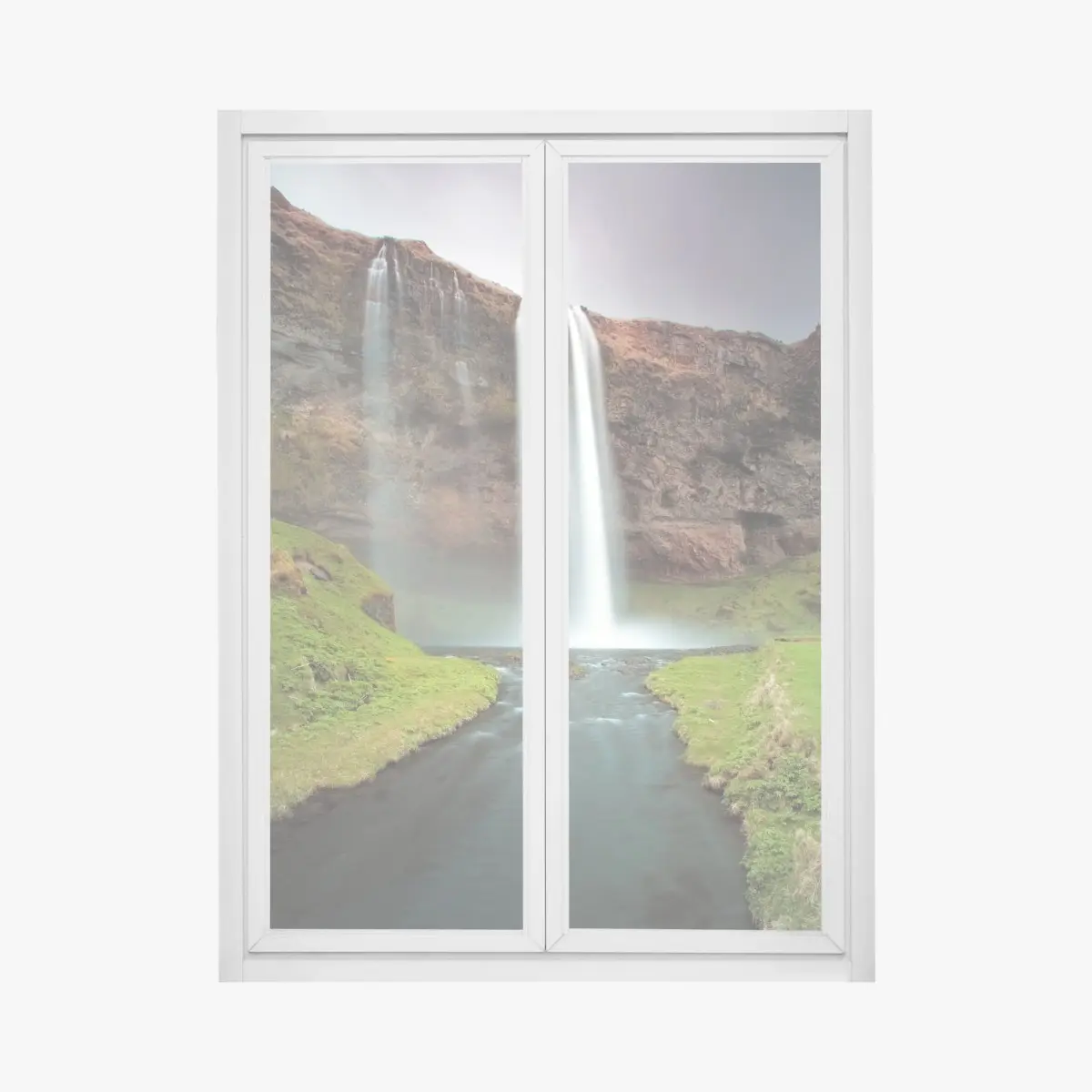 Fensteraufkleber nebeliger wasserfall im üppigen tal – Pixers®