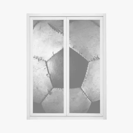 Fensteraufkleber abgenutzter fußball - nahaufnahme – Pixers®