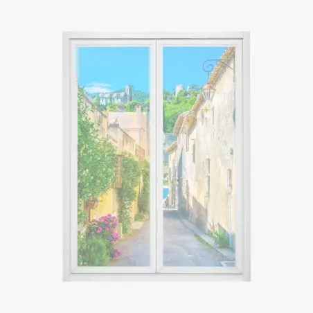Fensteraufkleber sonnenbeschienene gasse in einem mediterranen dorf – Pixers®