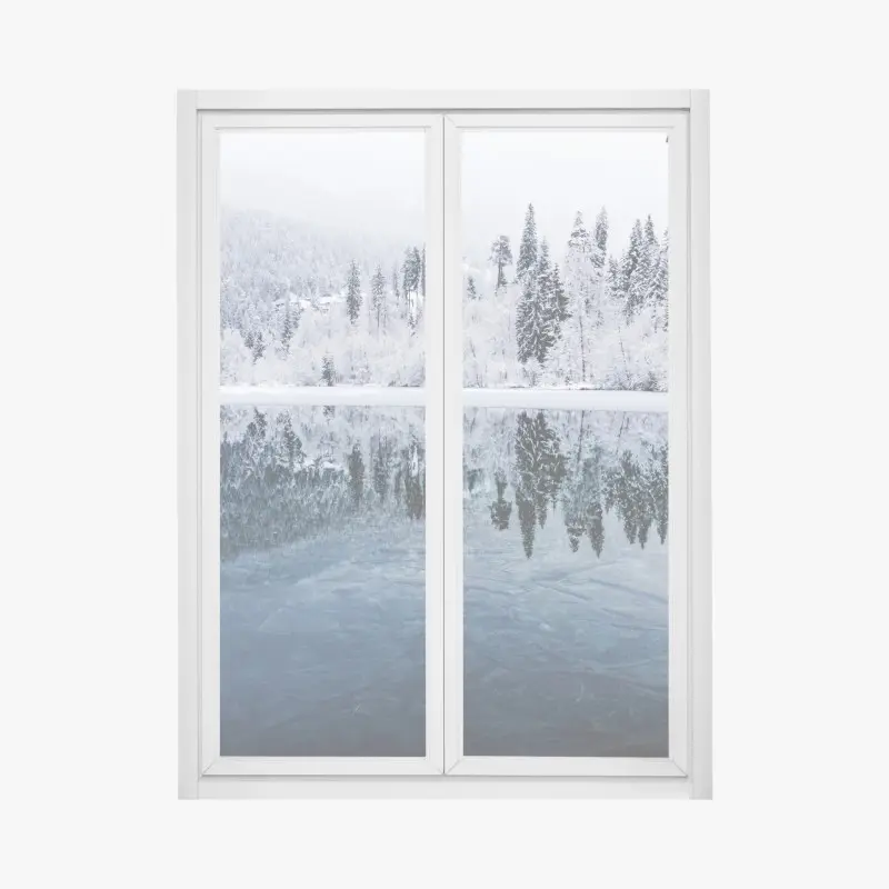 Fensteraufkleber winterlicher see mit spiegelung im verschneiten wald