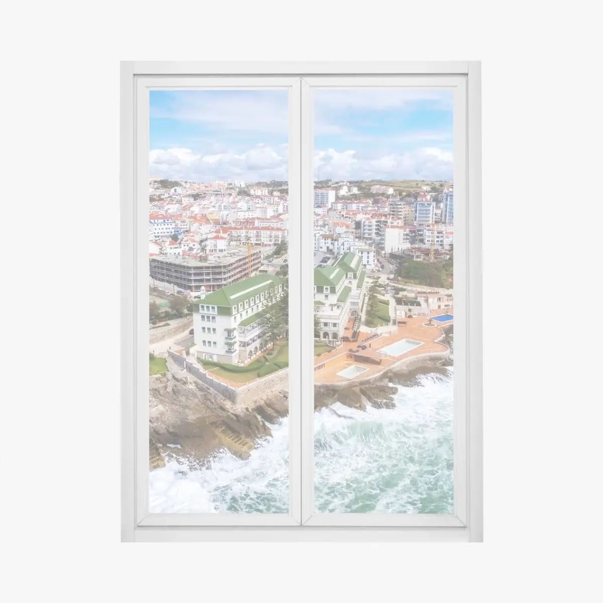 Fensteraufkleber luftaufnahme einer küstenstadt mit tosenden wellen – Pixers®