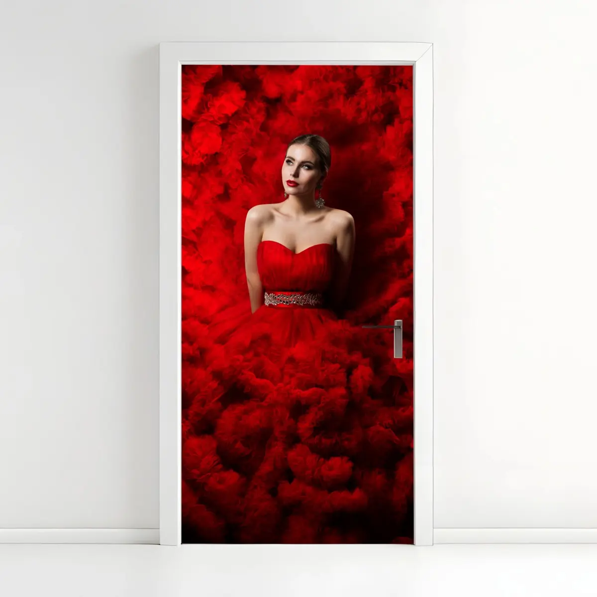 Türaufkleber elegantes porträt im roten kleid – Pixers®