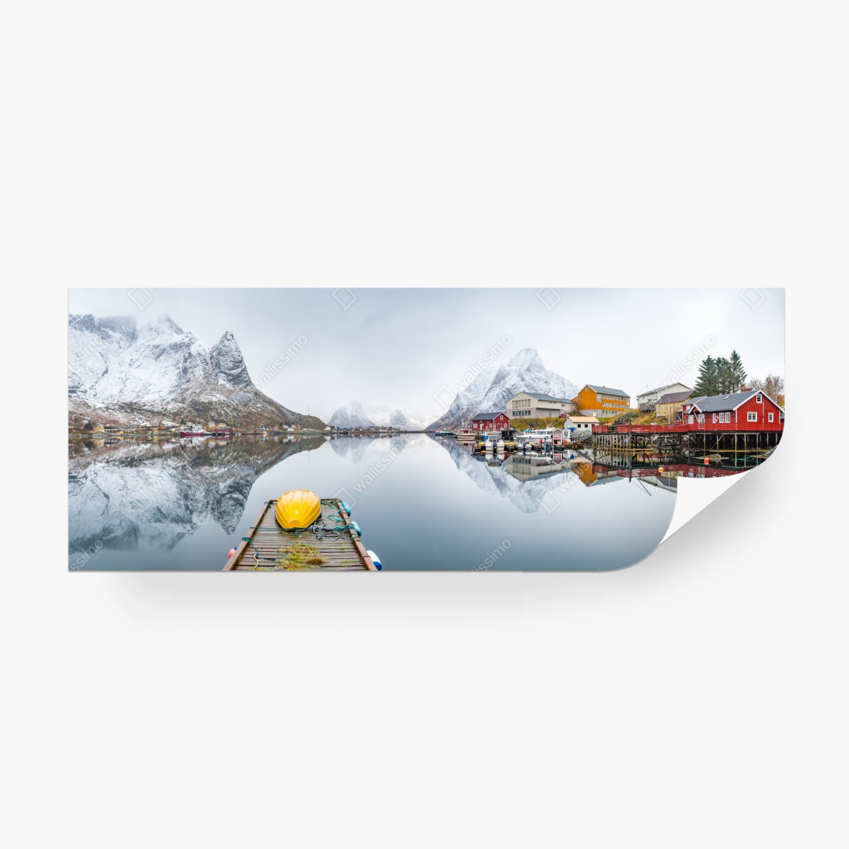 Fototapete spiegelglatter fjord mit bergkulisse – Pixers®