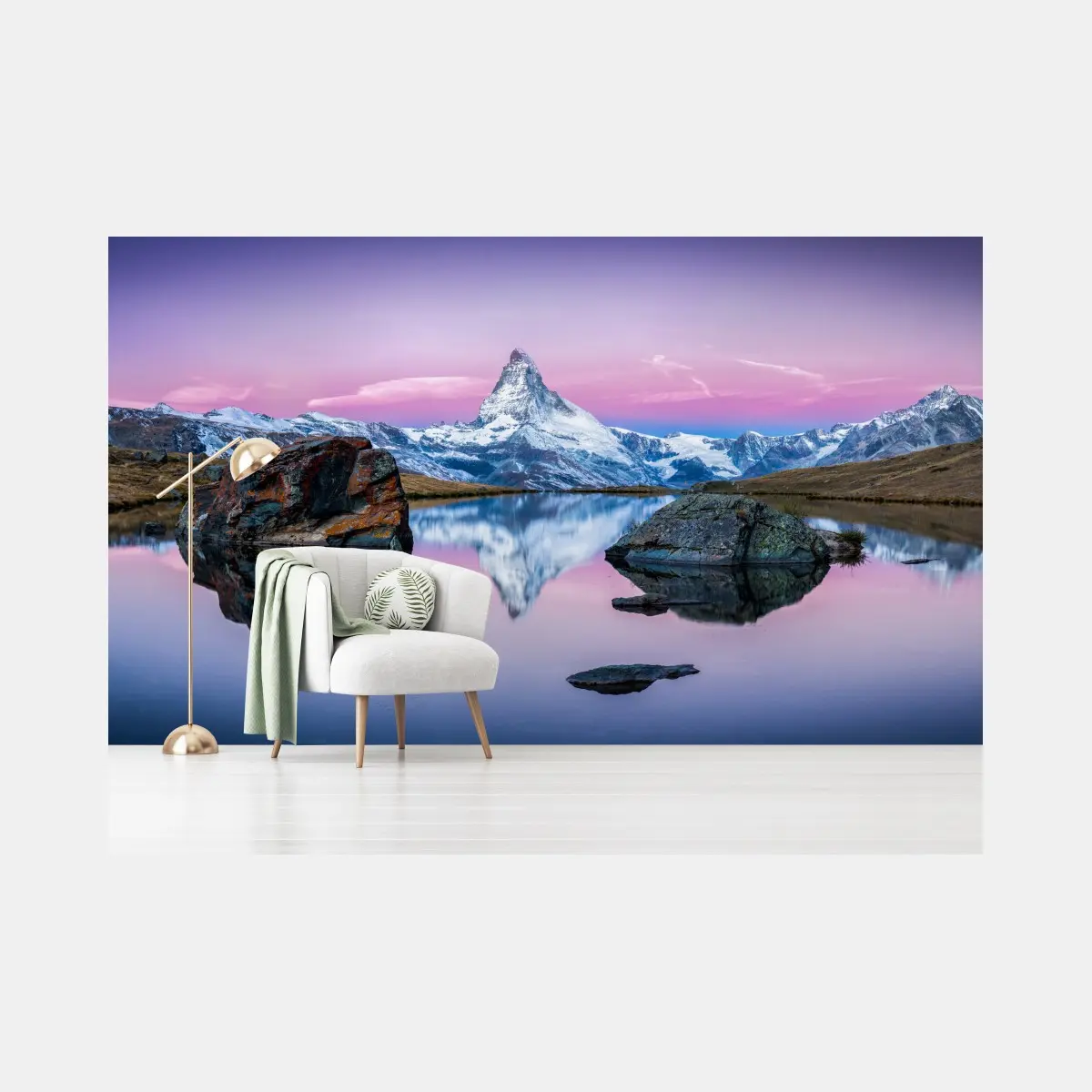 Fototapete sanfte alpine spiegelung bei dämmerung – Pixers®