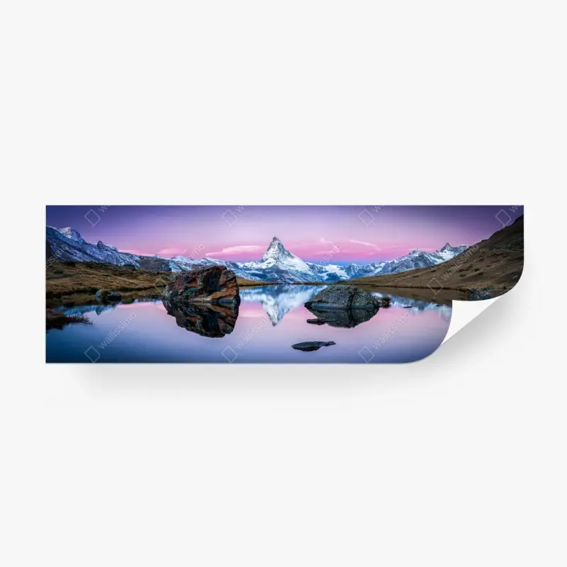 Fototapete sanfte alpine spiegelung bei dämmerung