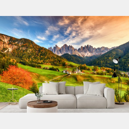Fototapete herbstlicher sonnenuntergang über Santa Maddalena, Dolomiten – Pixers®