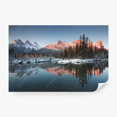 Fototapete bergspiegelung im morgendlichen glühen – Pixers®