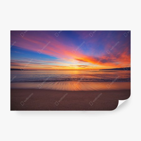 Fototapete lebendiger sonnenaufgang über einem ruhigen strand – Pixers®