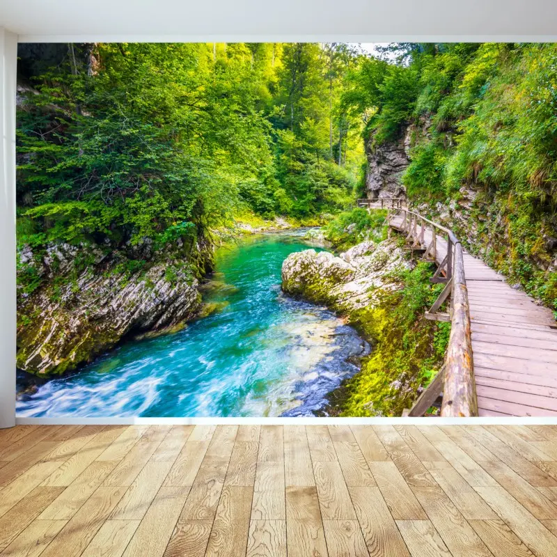 Fototapete türkisfarbener fluss und holzsteg im wald