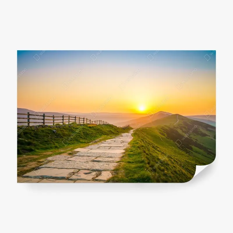 Fototapete sonnenbeschienener gebirgskamm bei sonnenaufgang