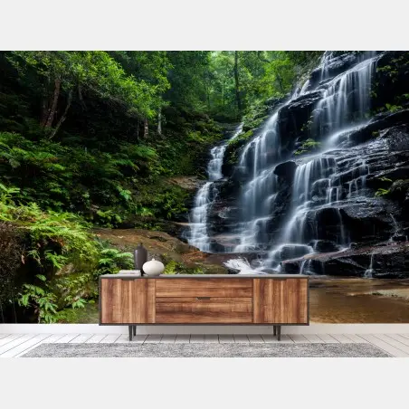 Fototapete ruhiger wasserfall im wald – Pixers®