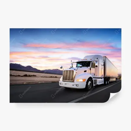 Fototapete lastwagen bei sonnenuntergang auf der autobahn – Pixers®