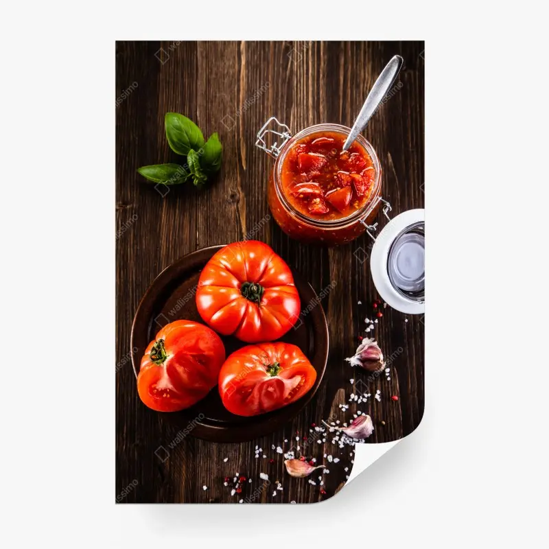 Fototapete frische tomaten und hausgemachte tomatensauce