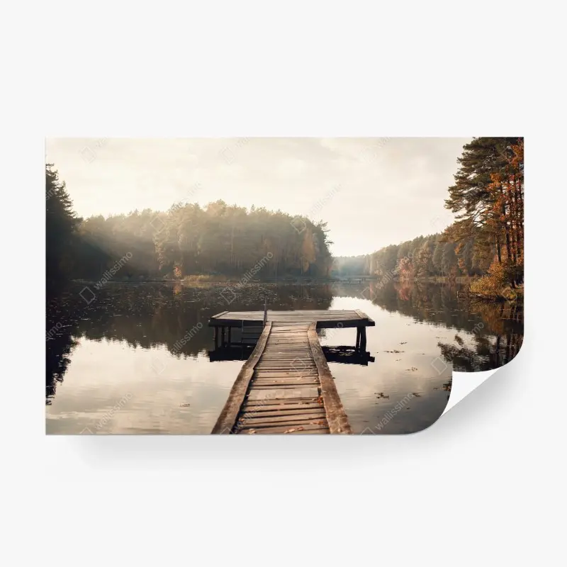 Fototapete herbstmorgen am see mit hölzernem steg