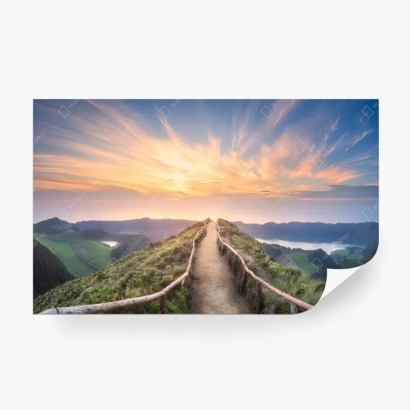 Fototapete sonnenuntergangspfad auf berggrat über see und tal