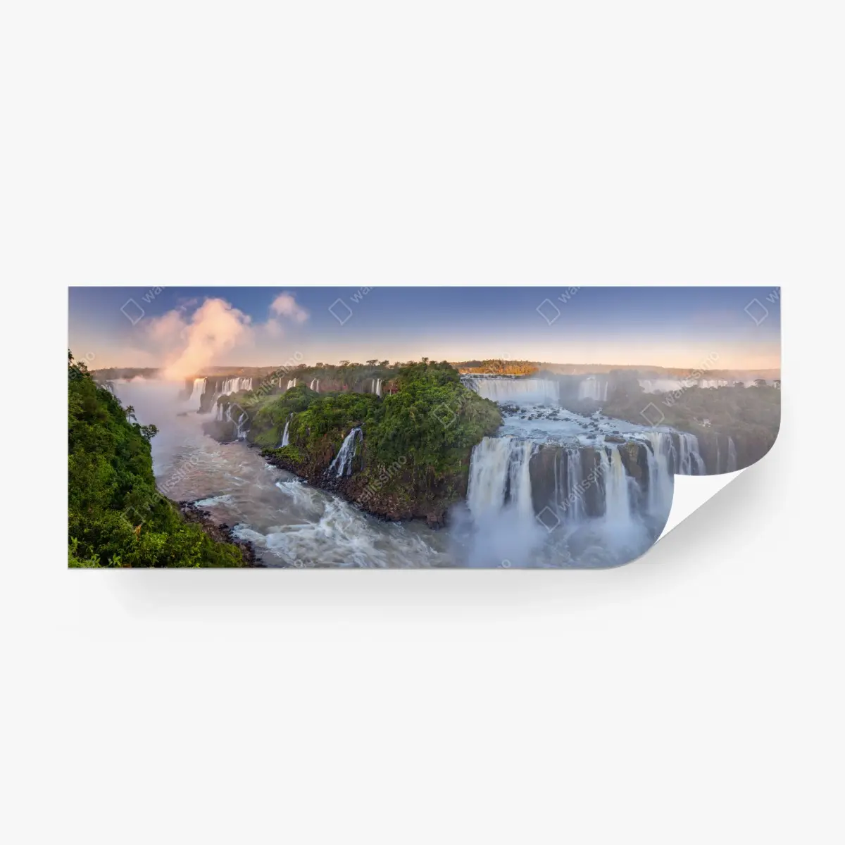 Fototapete neblige panorama der wasserfälle im üppigen wald – Pixers®