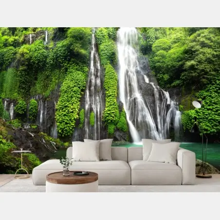 Fototapete ruhiger wasserfall im smaragdgrünen wald – Pixers®