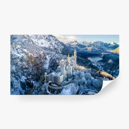 Fototapete winterliches schloss in verschneiten bergen – Pixers®