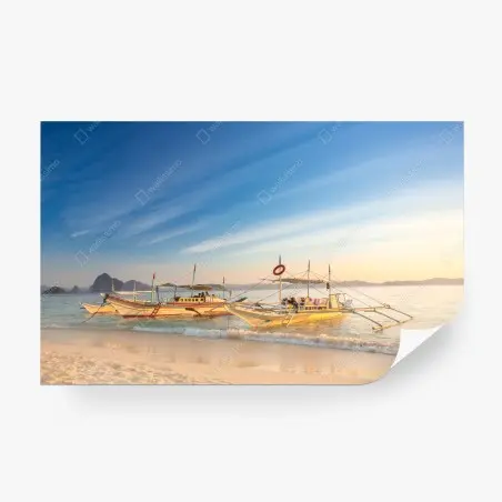 Fototapete tropischer strand bei sonnenuntergang mit booten – Pixers®