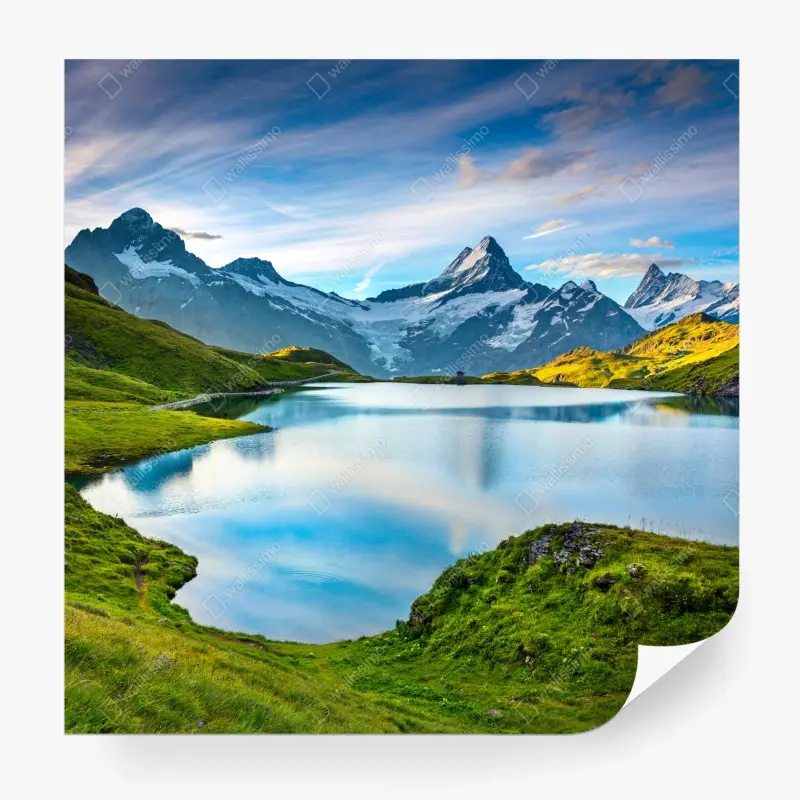 Fototapete ruhiger alpensee vor dem Wetterhorn, Schweiz