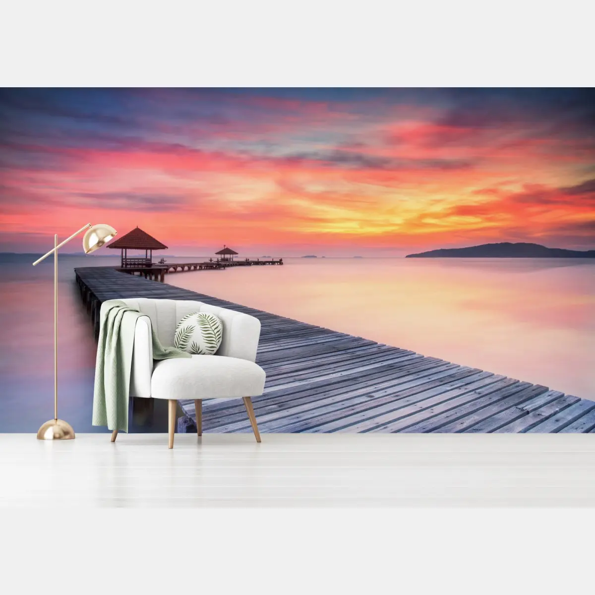 Fototapete ruhiger sonnenaufgang über hölzernem steg – Pixers®