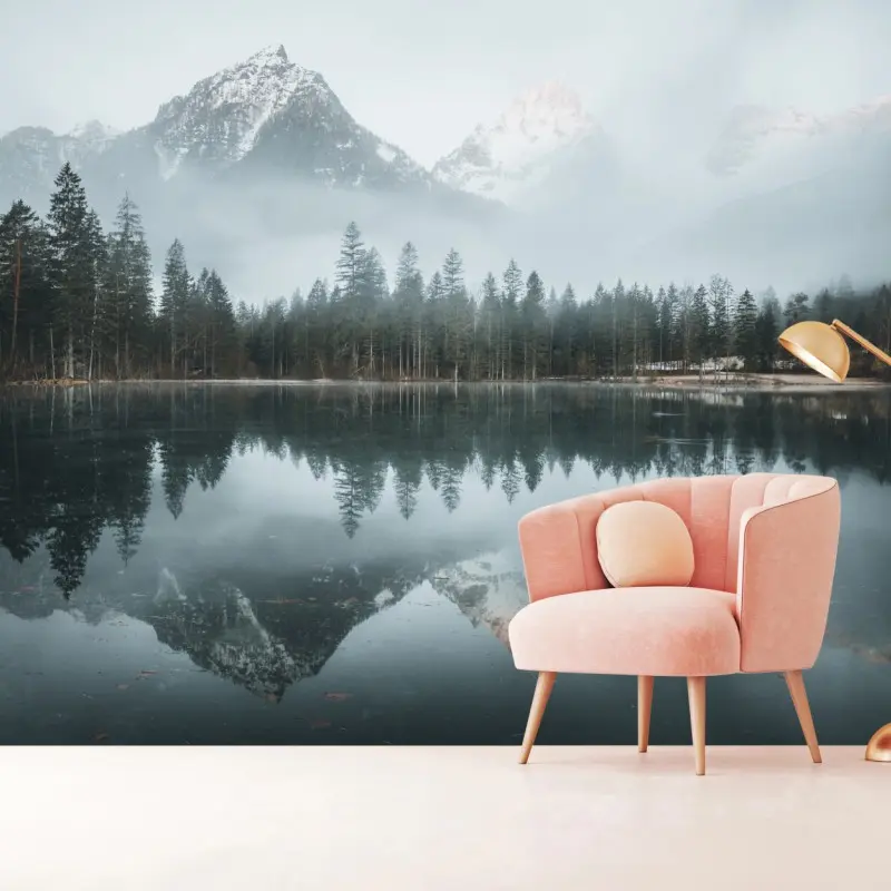 Fototapete neblige alpine spiegelung am ruhigen see