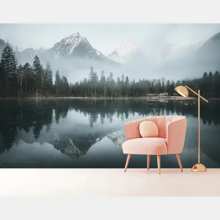 Fototapete neblige alpine spiegelung am ruhigen see – Pixers®