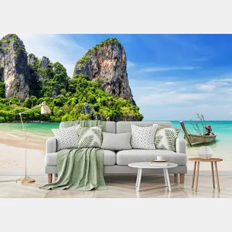 Fototapete ruhige longtail-boote am strand von Railay, Thailand – Pixers®
