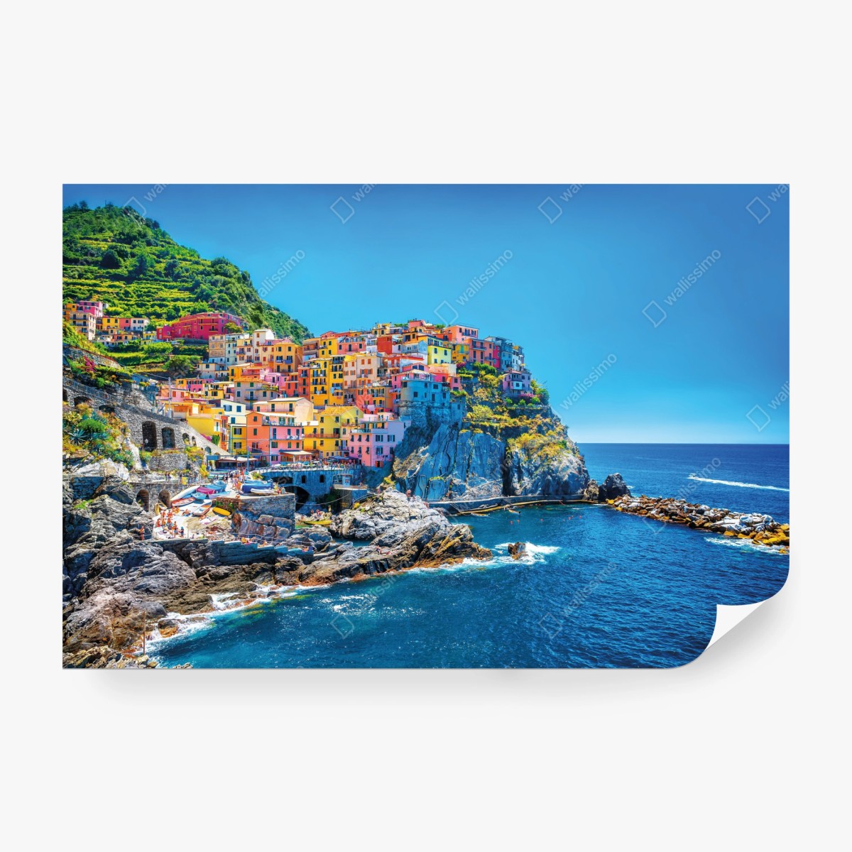 Fototapete buntes mediterranes kliffdorf am meer – Pixers®