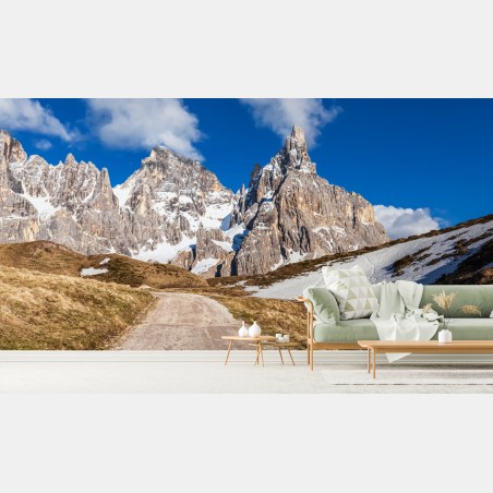 Fototapete hohe berggipfel und ein sich windender weg – Pixers®