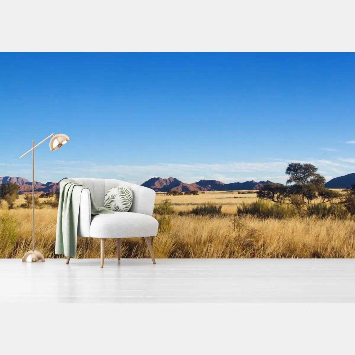 Fototapete ruhige savannenlandschaft unter klarem blauem himmel – Pixers®