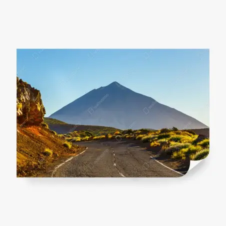 Fototapete sonnenbeschienene bergstraße zum vulkan – Pixers®